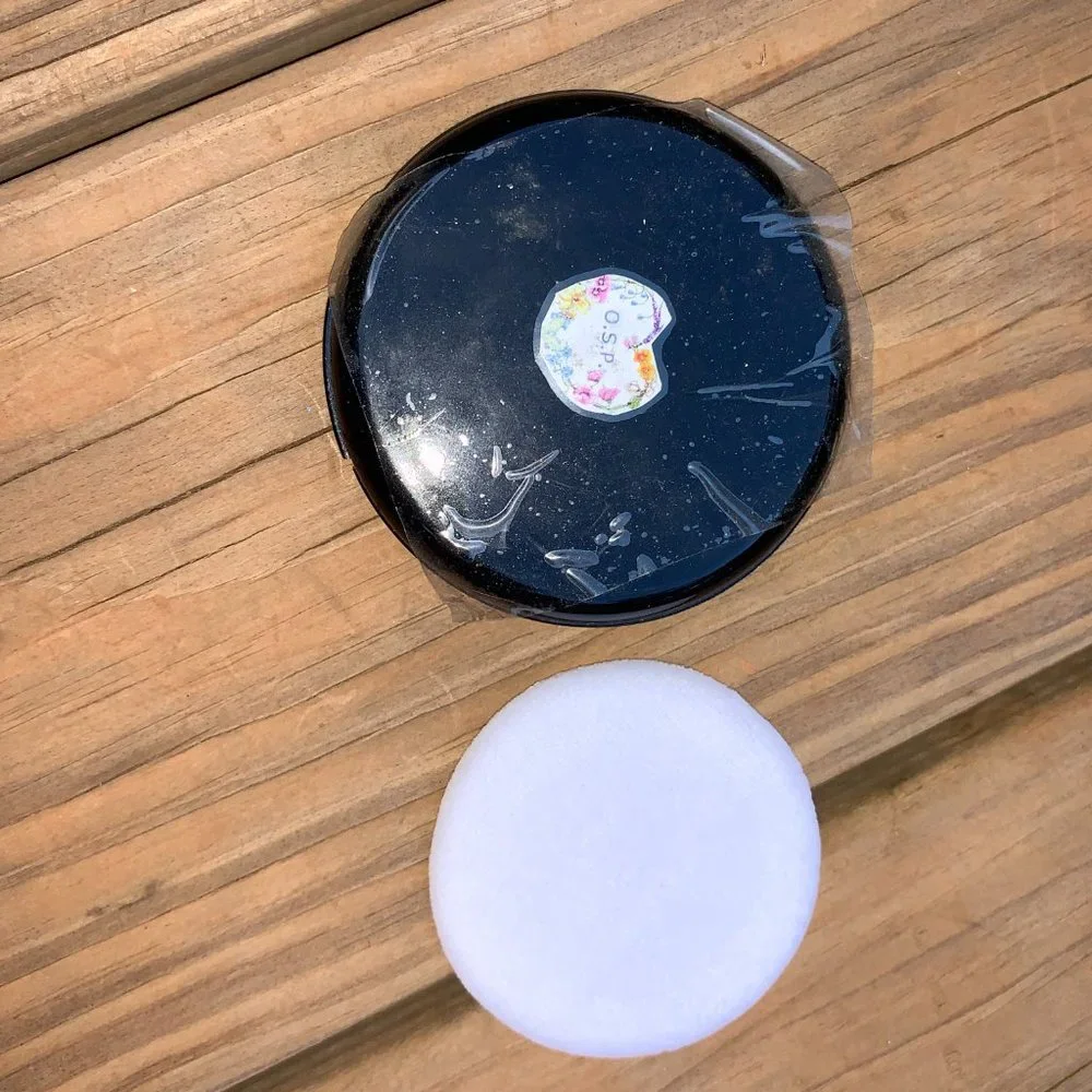 OSP Cosmetics Oil Free Pressed Powder in Matte Sand